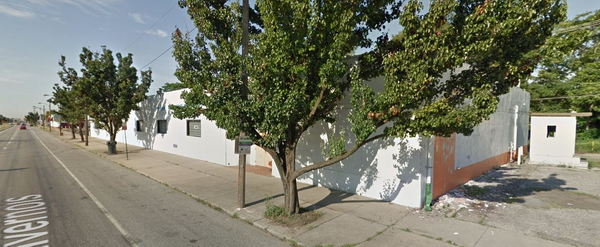 Rainbow Motel - From Web Listing (newer photo)